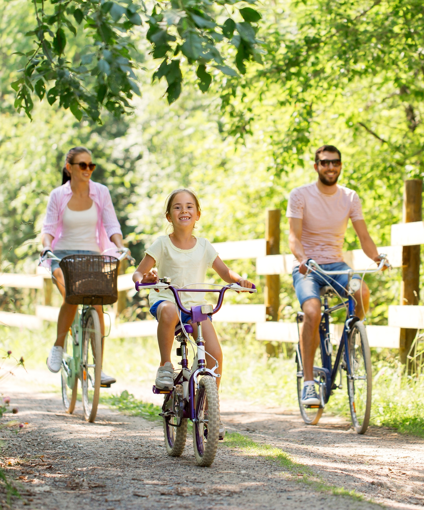 Pousada Castelo Alcácer do Sal, a hotel in Alcácer with a view of the River Sado, has bikes available for family rides