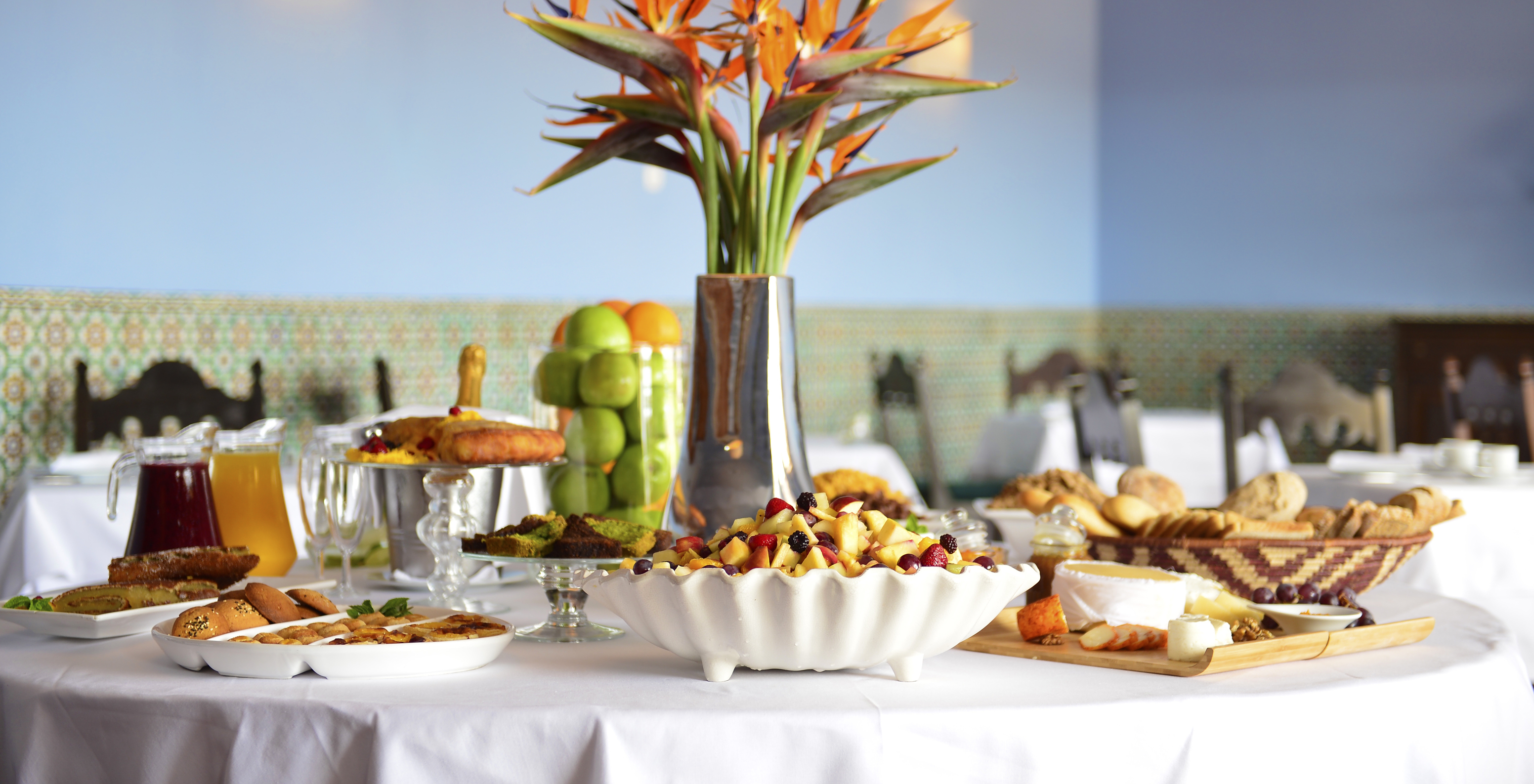 The Pousada Sagres has a full breakfast with varied fruit, bread, and cheeses