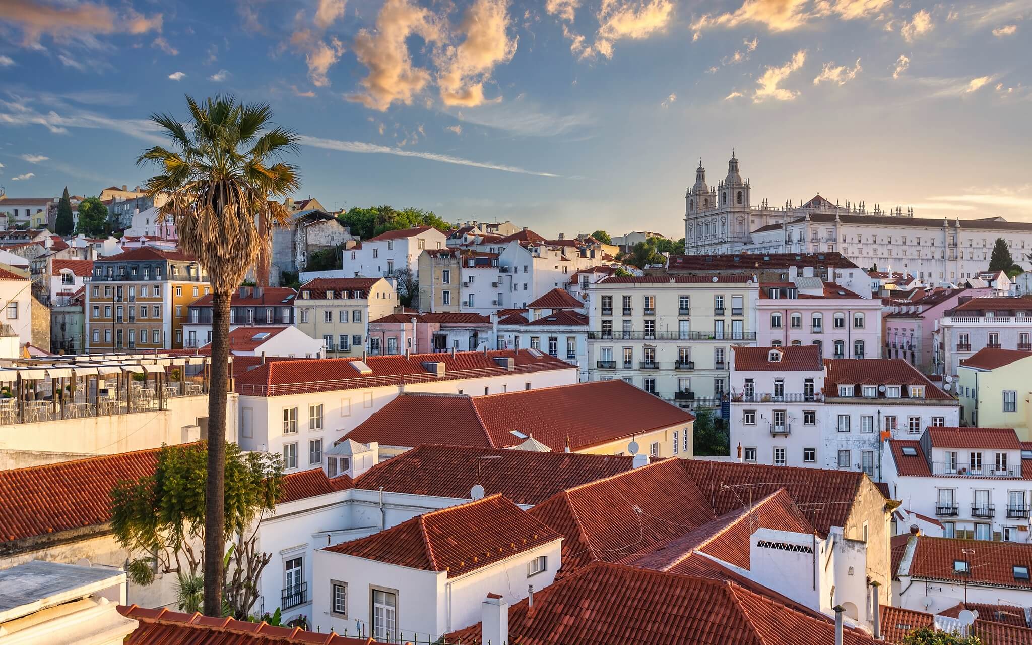 View over the historic district of Alfama The Pousada de Alfama is located in the historic district of Alfama, in Lisbon, on one of its seven hills.