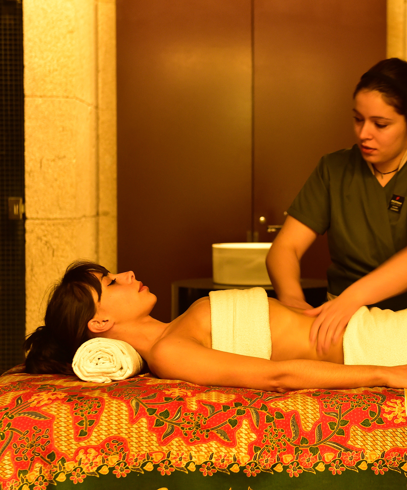 La Pousada Viseu, hôtel avec piscine à Viseu, a une salle de massage avec un professionnel spécialisé